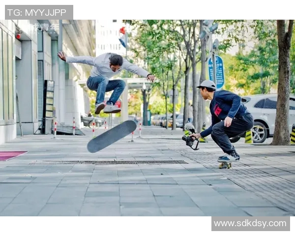 滑板与人生的交织：杨芳的深度对话与成长故事